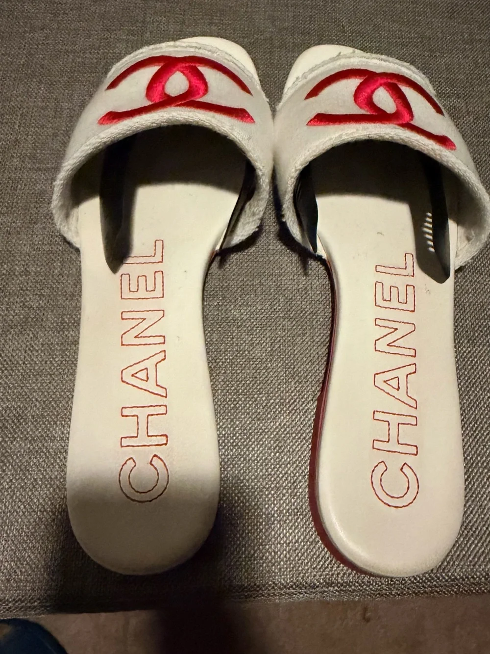 CHANEL slide sandals